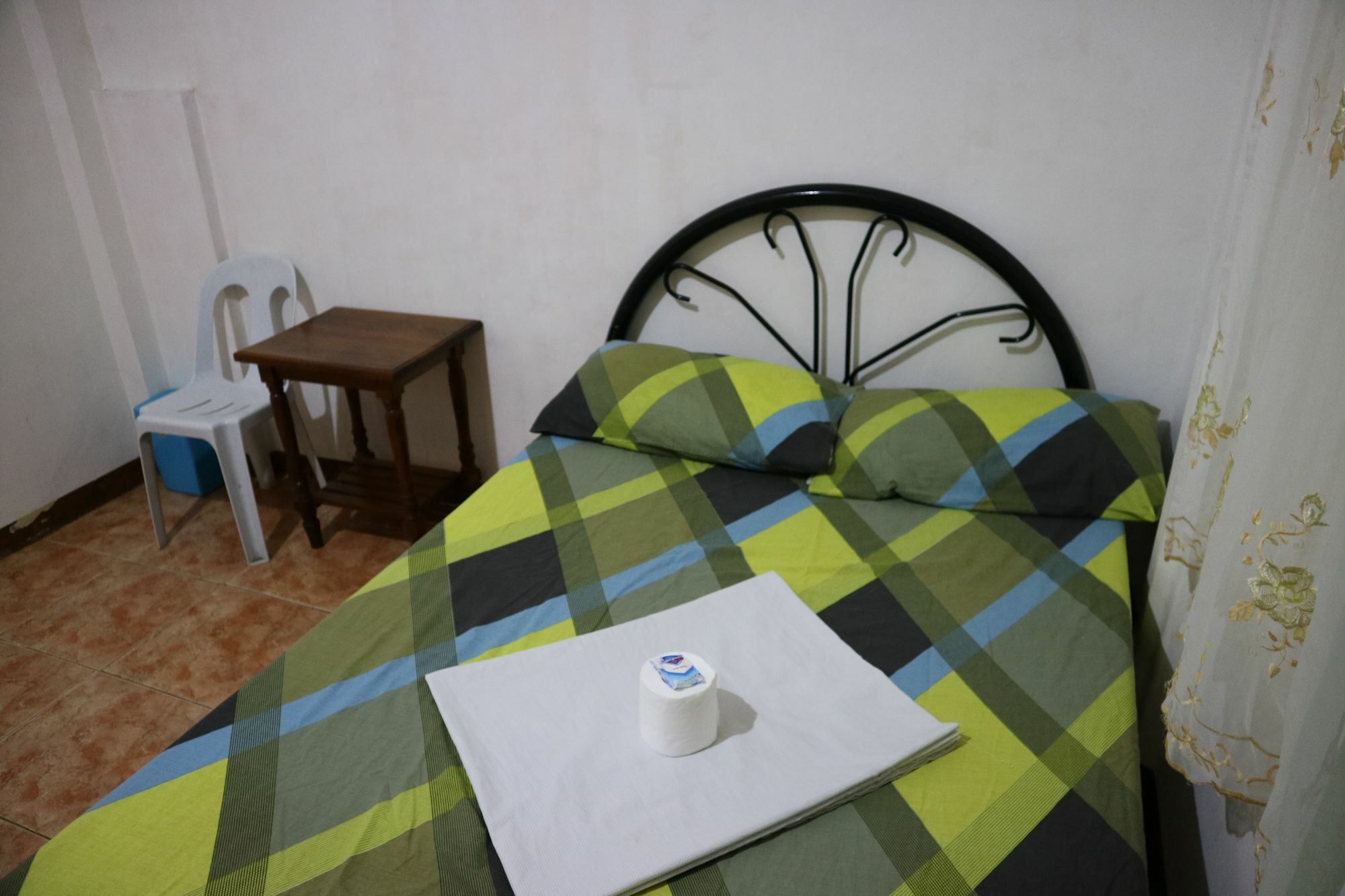 Lagrosa Backpackers Hotel Coron Exterior photo